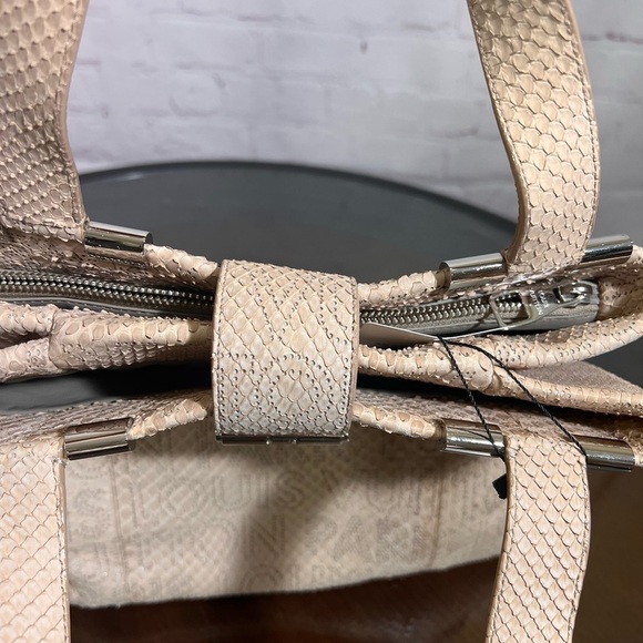 LOUIS VUITTON RARE EXOTIC COLLECTION Python Perfore Delphes. Snakeskin Leather - Picture 9 of 16